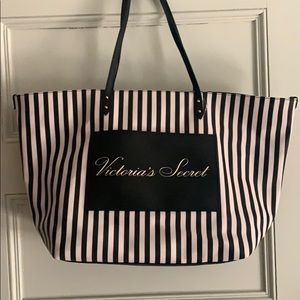 Large Victoria Secret Duffle bag